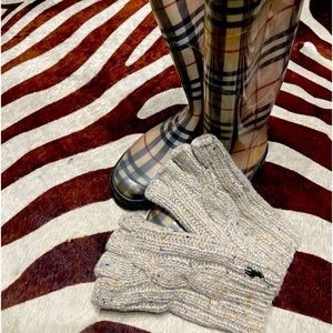Never worn, super cozy wool polo gloves/barely worn sz6 Burberry boots combo!